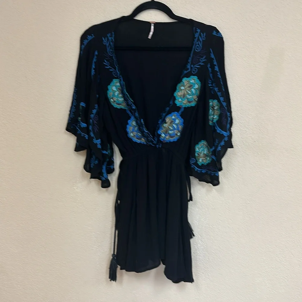 Free People womans boho Cora Embroidered Mini Dress size XS - Picture 4 of 8